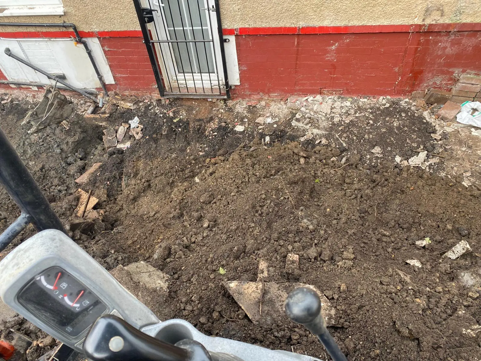 WhatsApp Image 2025-09-20 at 13.16.40 (3)