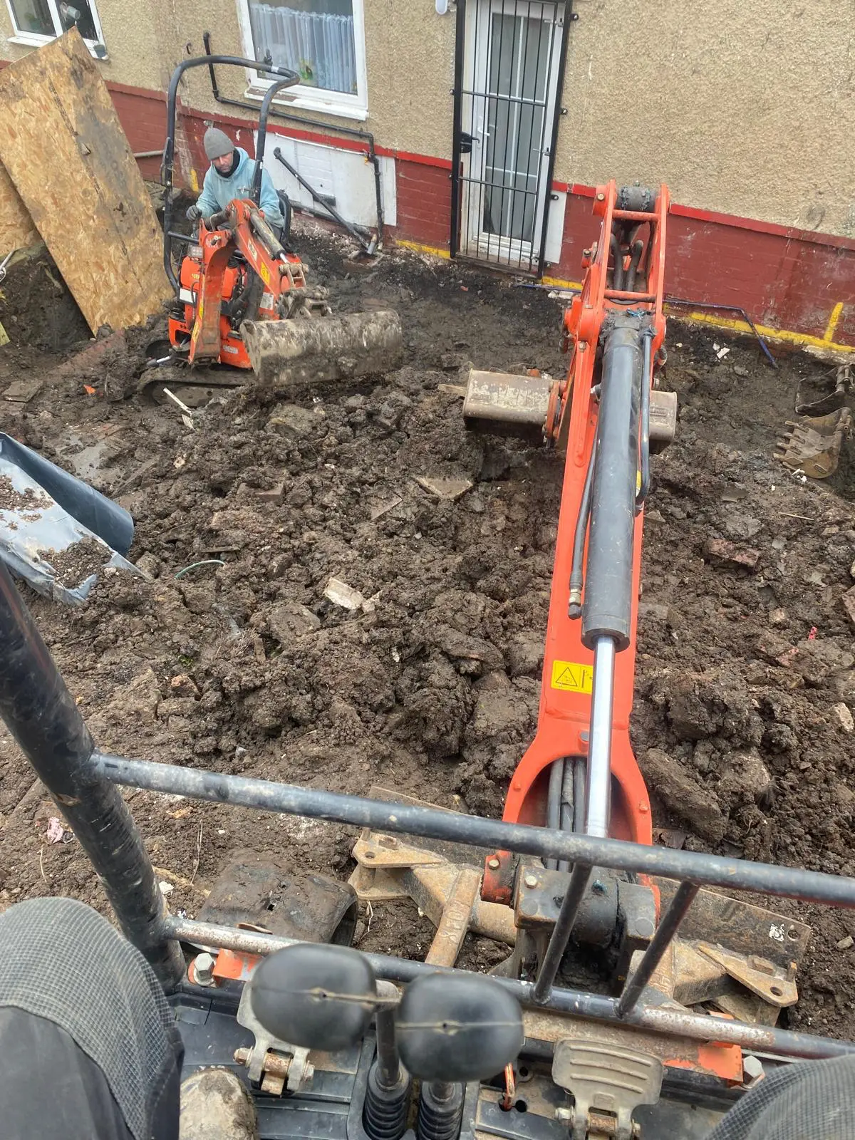 WhatsApp Image 2025-09-20 at 13.16.41 (2)(1)